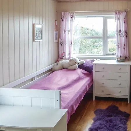 בית נופש Three-bedroom Holiday In *